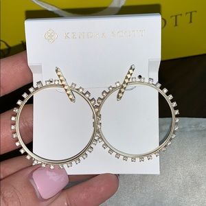 Kendra scott earrings!